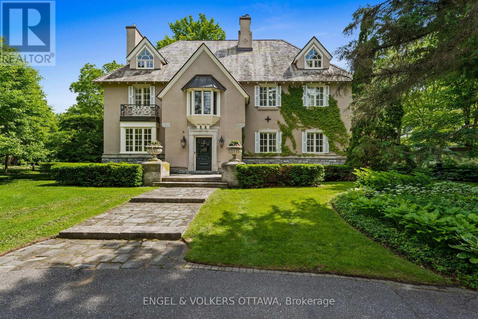 218 Coltrin Road, Rockcliffe Park, Ottawa